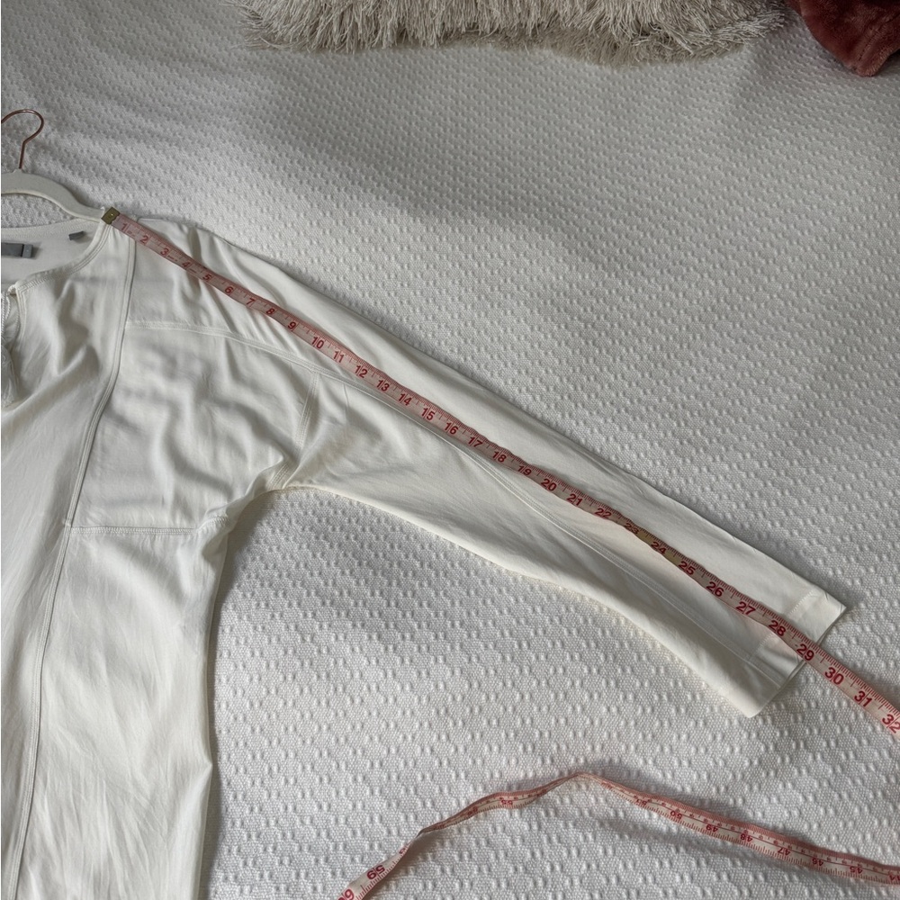 Vince Cream White Long Sleeve Blouse with Tassel Tie Size Small or medium - Picture 9 of 9